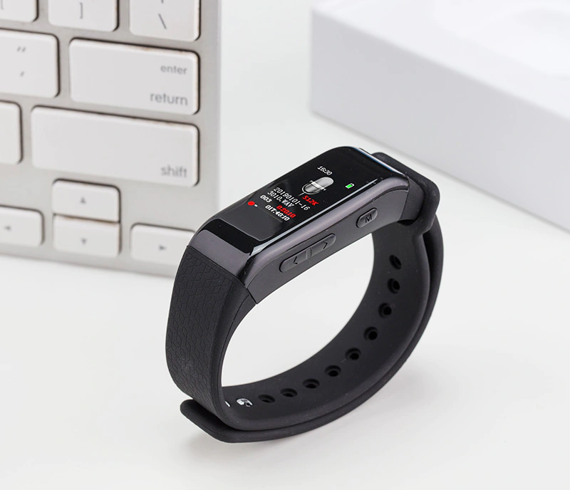Dyktafon cyfrowy w opasce na rękę smartband